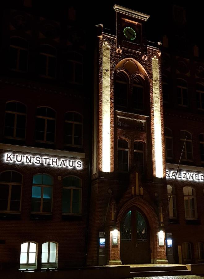 Gasthaus Kristall Salzwedel Exterior foto